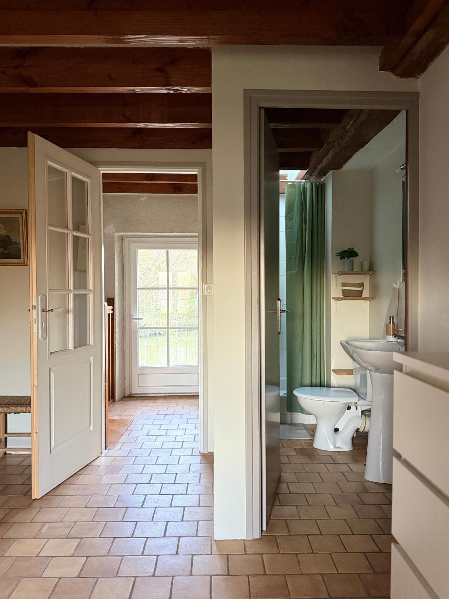 Appartement Le Charme De L'Ancien Au Calme Et A 8 Min De Chenonceaux à La Croix-en-Touraine Extérieur photo